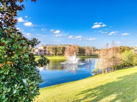 bahamabay_Pond Fountain